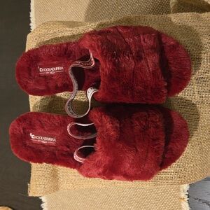 Koolaburra By UGG red shoes size 8!
